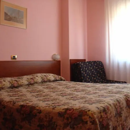 Domus Hotell Alessandria