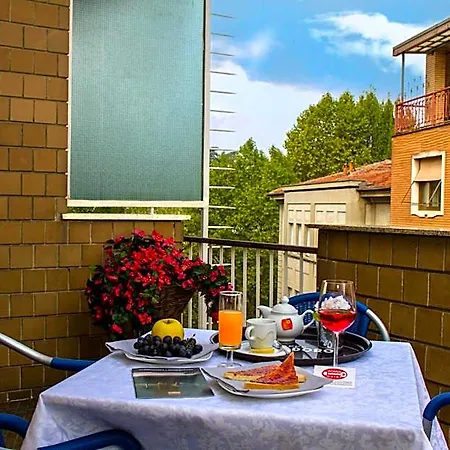 Hotel Domus 3*