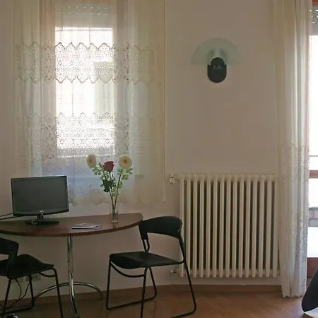 Hotel Domus 3*